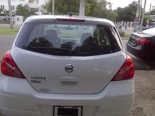 Nissan Versa SE 2007