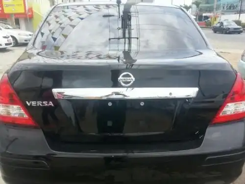 Nissan Versa SE 2008