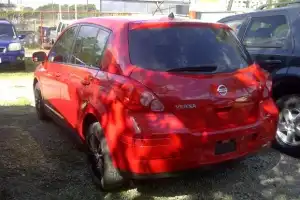 Nissan Versa SE 2009