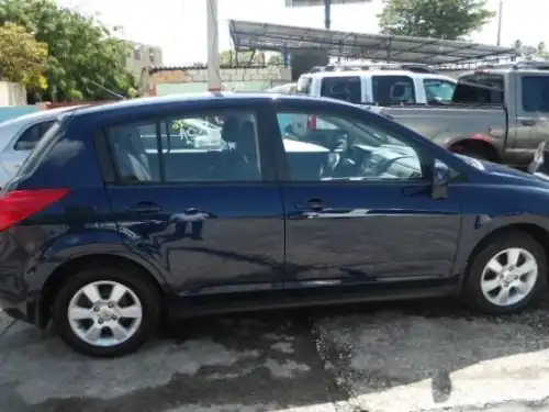 Nissan Versa SE 2009