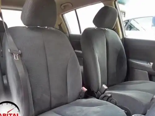 Nissan Versa2010