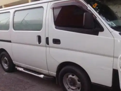 Nissan caravan de carga