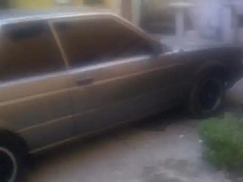 Nissan en 1989 buena condicion 
