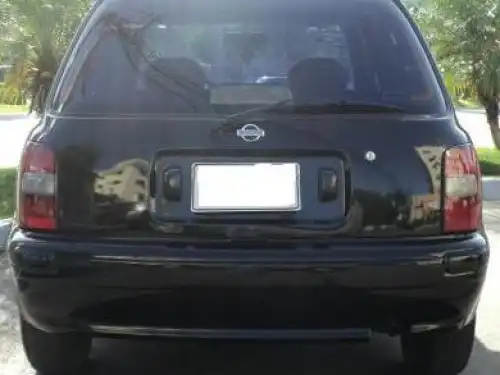 Nissan march 1999 verde claro 