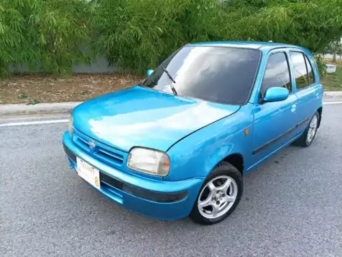 Nissan march 2000