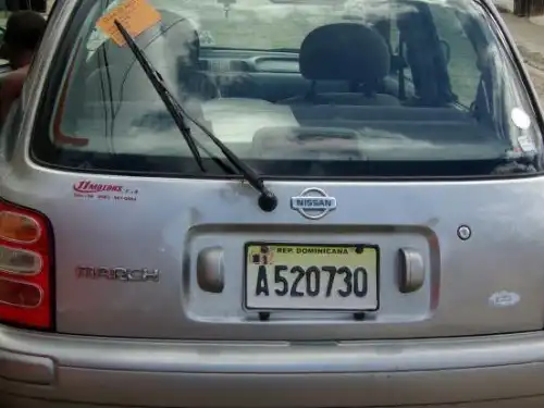 Nissan march 2001 micra 