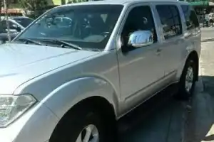 Nissan pathfinder 2008 diesel full 