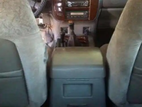 Nissan patrol año 99 en buena condiciones