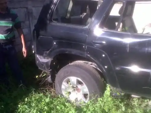 Nissan patrol, muchas piezas