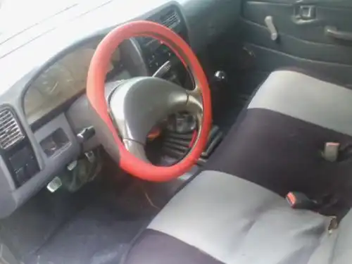 Nissan pick 2000 cama larga disel, aire musica 