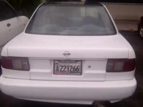 Nissan sentra 2002 blanco 
