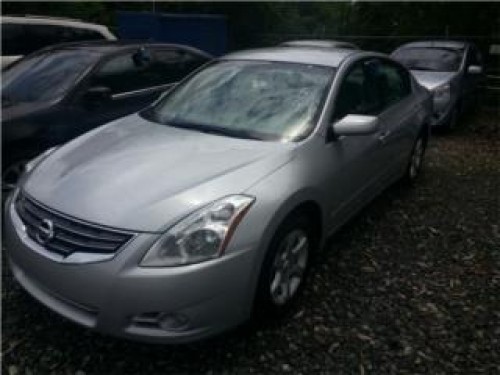 Nissan Altima 2011 Garantia Se regala cuenta