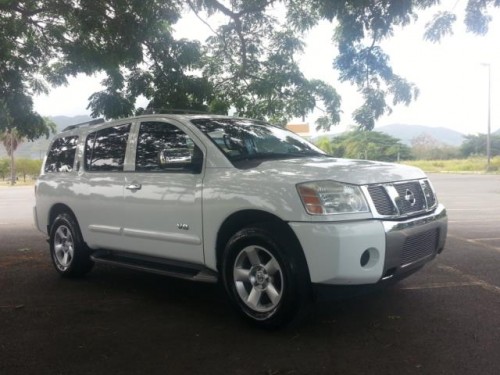 Nissan Armada 2004