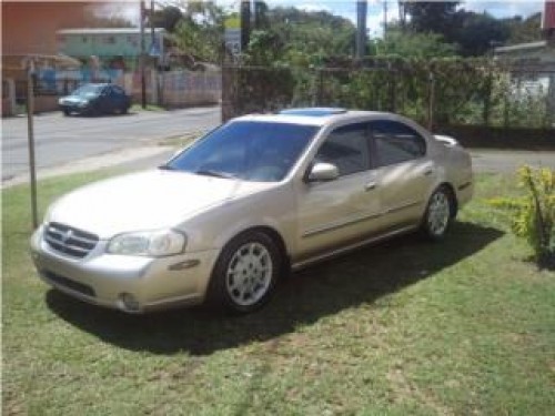 Nissan Maxima GLE 2000