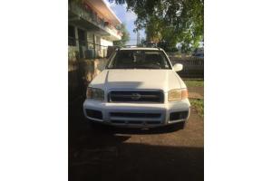 Nissan Pathfinder 2000