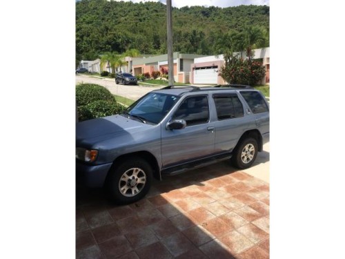 Nissan Pathfinder 2001 2300