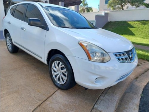 Nissan Rogue 2013 Solo 102k millas