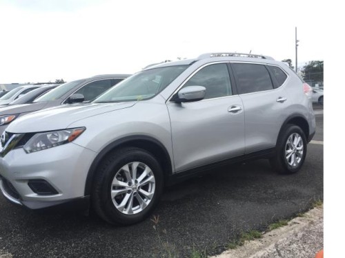 Nissan Rogue SV solo 13K Millas