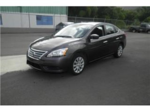 Nissan Sentra S Gris Oscuro 2013 14k millas