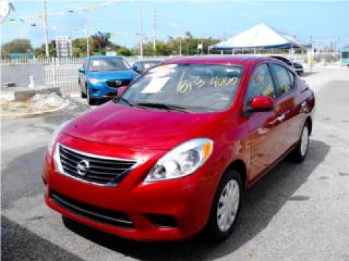 Nissan Versa 2013 poco millaje