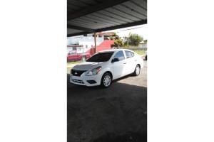 Nissan Versa 2015