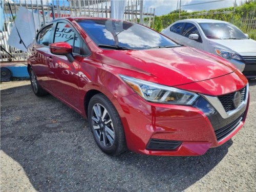 Nissan Versa SL 2021 Poco millaje Como Nuevo