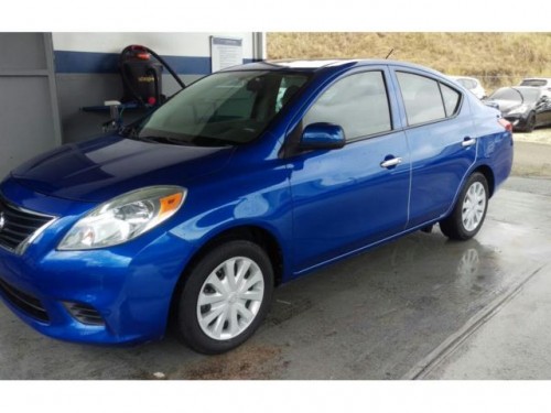 Nissan Versa Sedan SV 2013 NItido