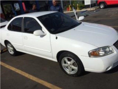 Nissan sentra 2005 $4,800