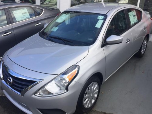 Nissan versa sedan 2017