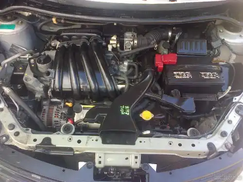 Oferta Nissan Tiida 2012 Gris Motor 1.6