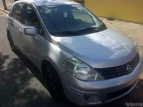 Oferta Nissan Tiida 2012 Gris Motor 1.6
