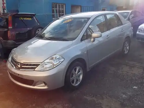 Ofertna Nissan Tiida 2008 Inicial 80,000 Acbado Detraer Financiamient