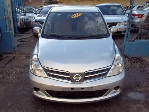 Ofertna Nissan Tiida 2008 Inicial 80,000 Acbado Detraer Financiamient