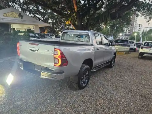 Para Los Amantes De Las Camionetas Toyota Hilux