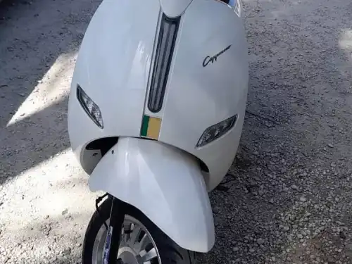 Pasola Tauro Capuchino estilo VESPA.