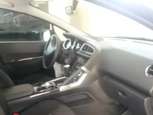 Peugeot 3008  2011