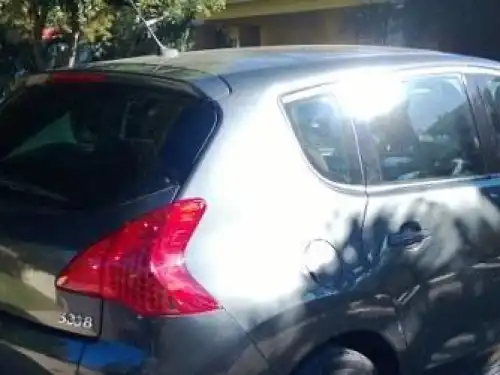 Peugeot 3008  2011