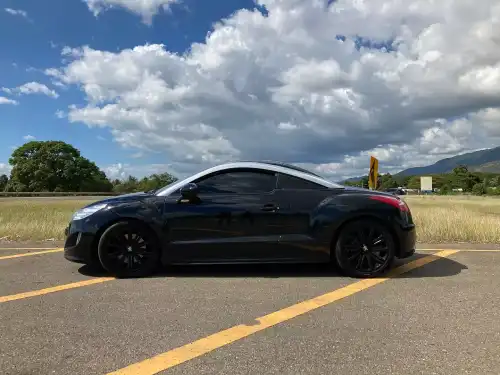 Peugeot RCZ Coupe 2011