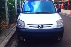 Peugeot partner 2009 origin familiar full 