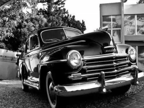 Plymouth Deluxe1949