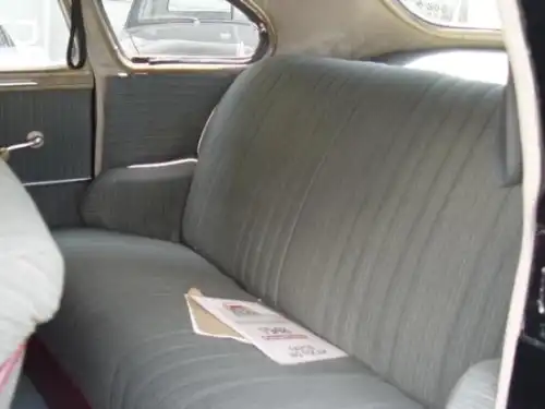 Plymouth Deluxe1949