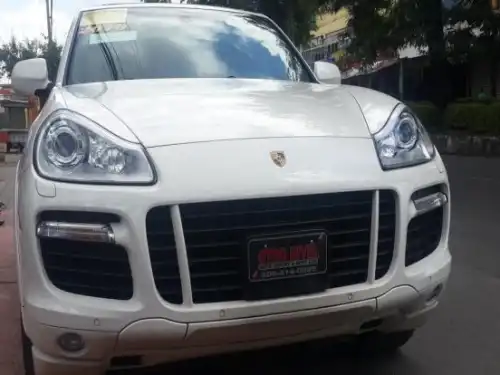 Porsche Cayenne GTS 2010