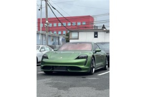 Porsche Taycan Turbo 2021