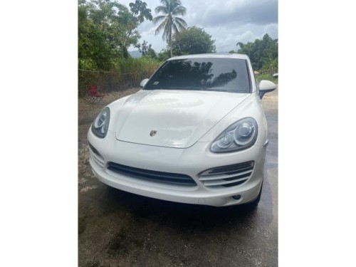 Porsche cayenne 2011