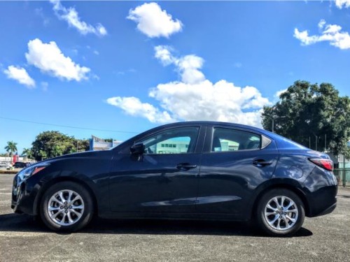 Precioso Toyota Yaris 2016