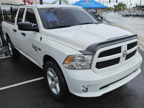 RAM 1500 CLASSIC 5.7L HEMI IMPECABLEJJR