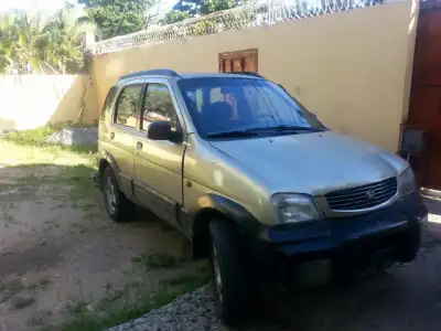 REGALO JEEPETA DAIHATSU TERIOS 2000