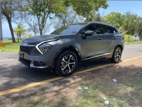 RENTA O ALQUILER de KIA SPORTAGE LUXURY 2023