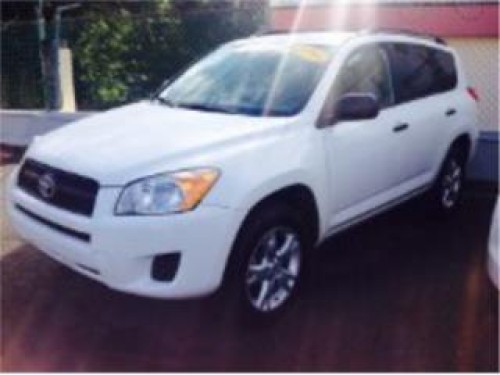 Rav4 2011 con aros bien poco millaje