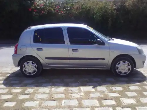 Renault Clio Hachback 07 precio rd4260,000